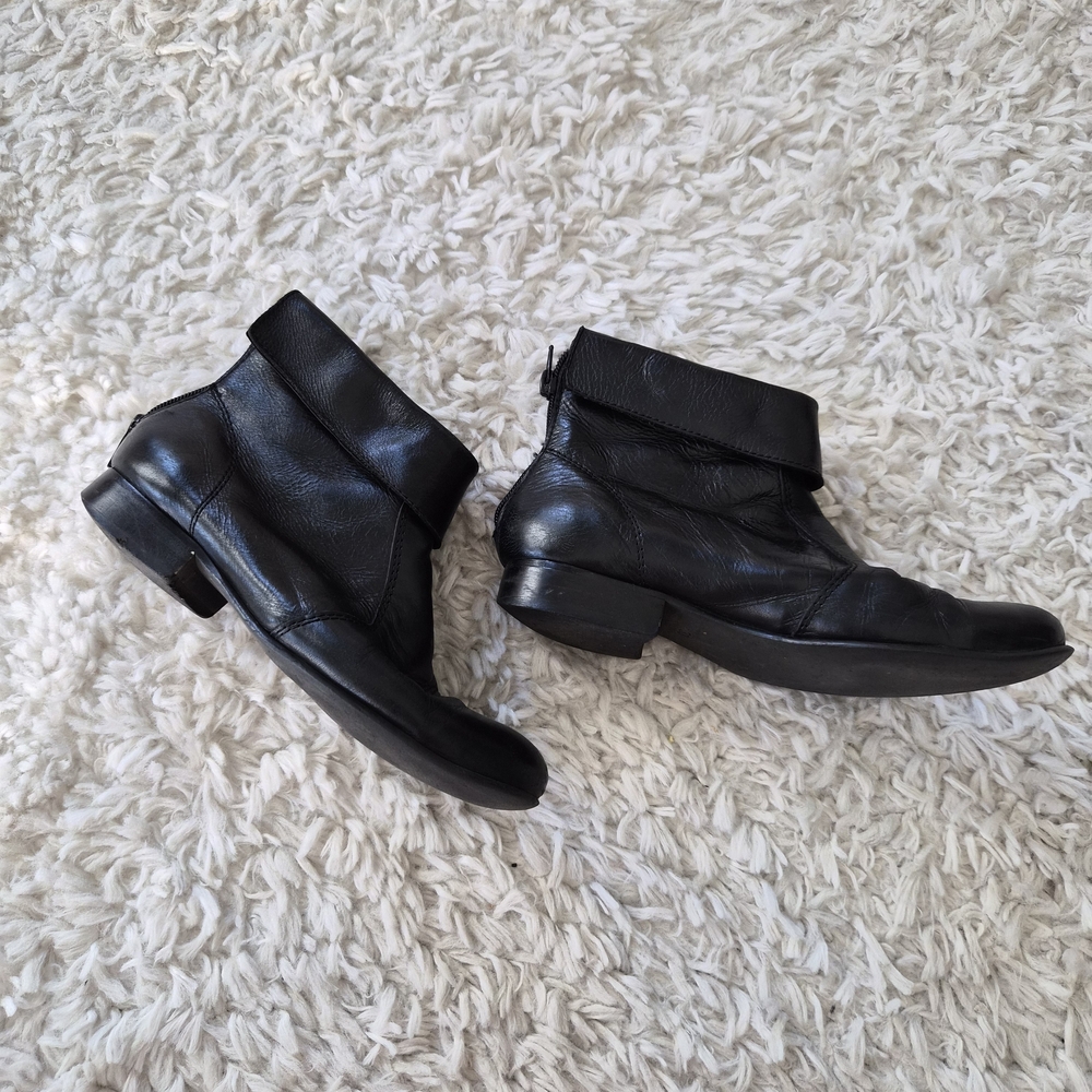 ☆5/$15☆Black Genuine Leather Ankle Boots – Size Brazil 33 (US 5)